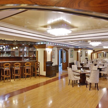 Ganjali Plaza Hotel Baku Restoran gambar